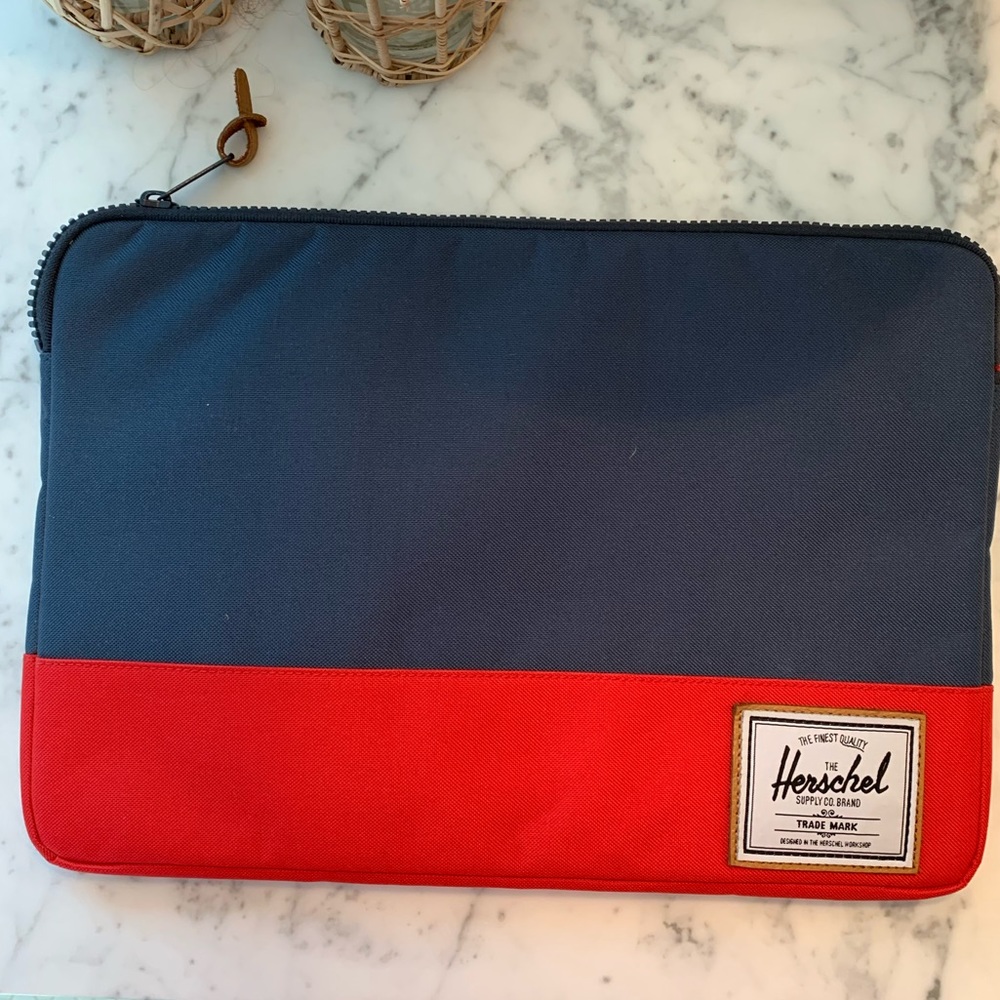 Hershel Soft Shell Laptop Case